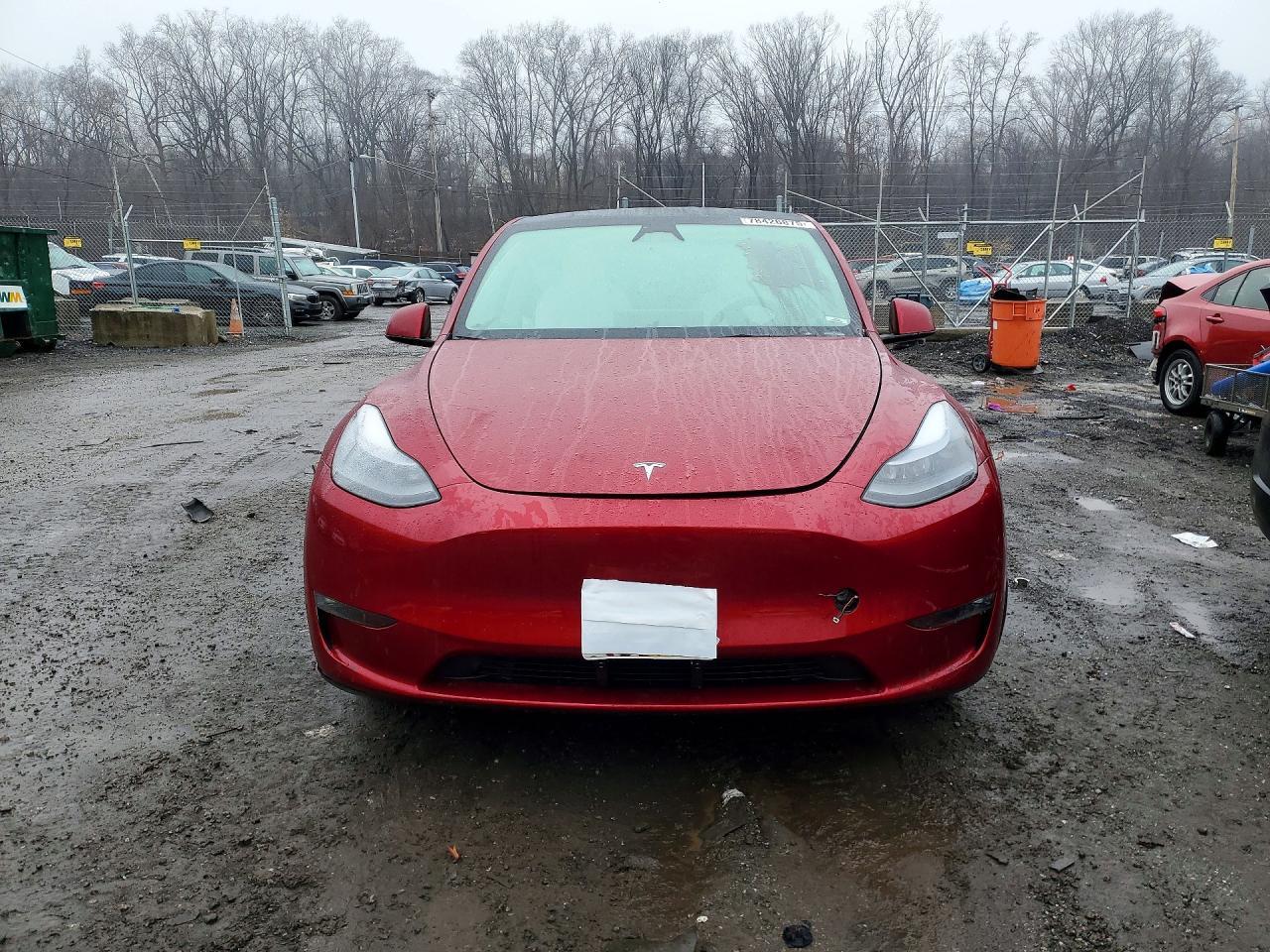 2024 Tesla Model Y - zdjęcie 5