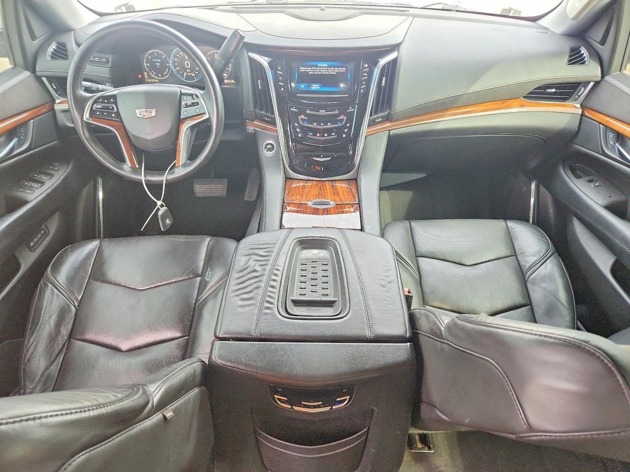 2015 Cadillac Escalade Luxury - zdjęcie 8