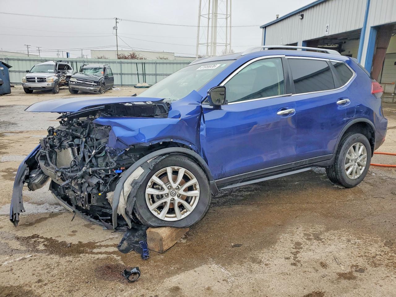 2018 Nissan Rogue Sv - zdjęcie główne
