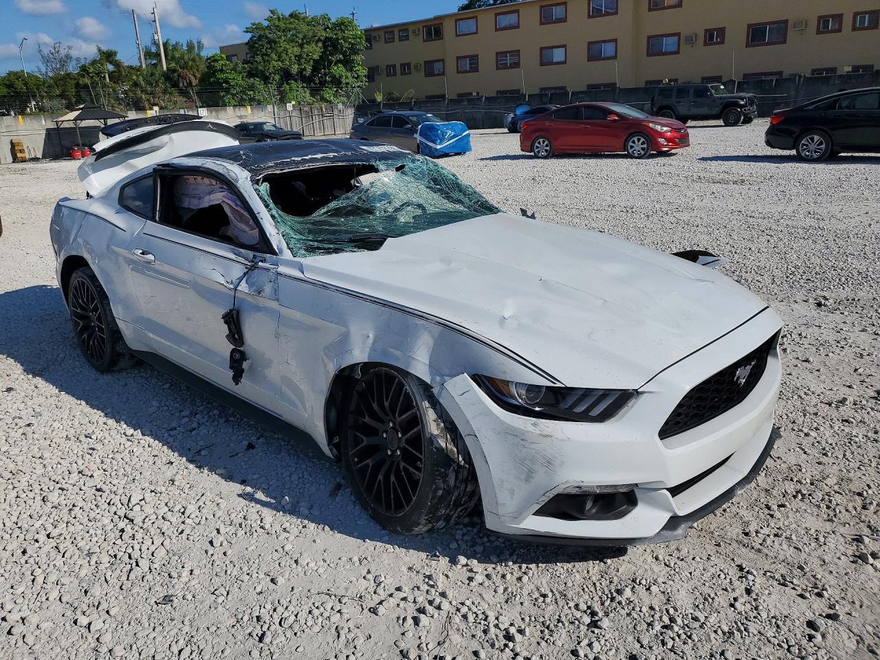 2016 Ford Mustang - zdjęcie 4
