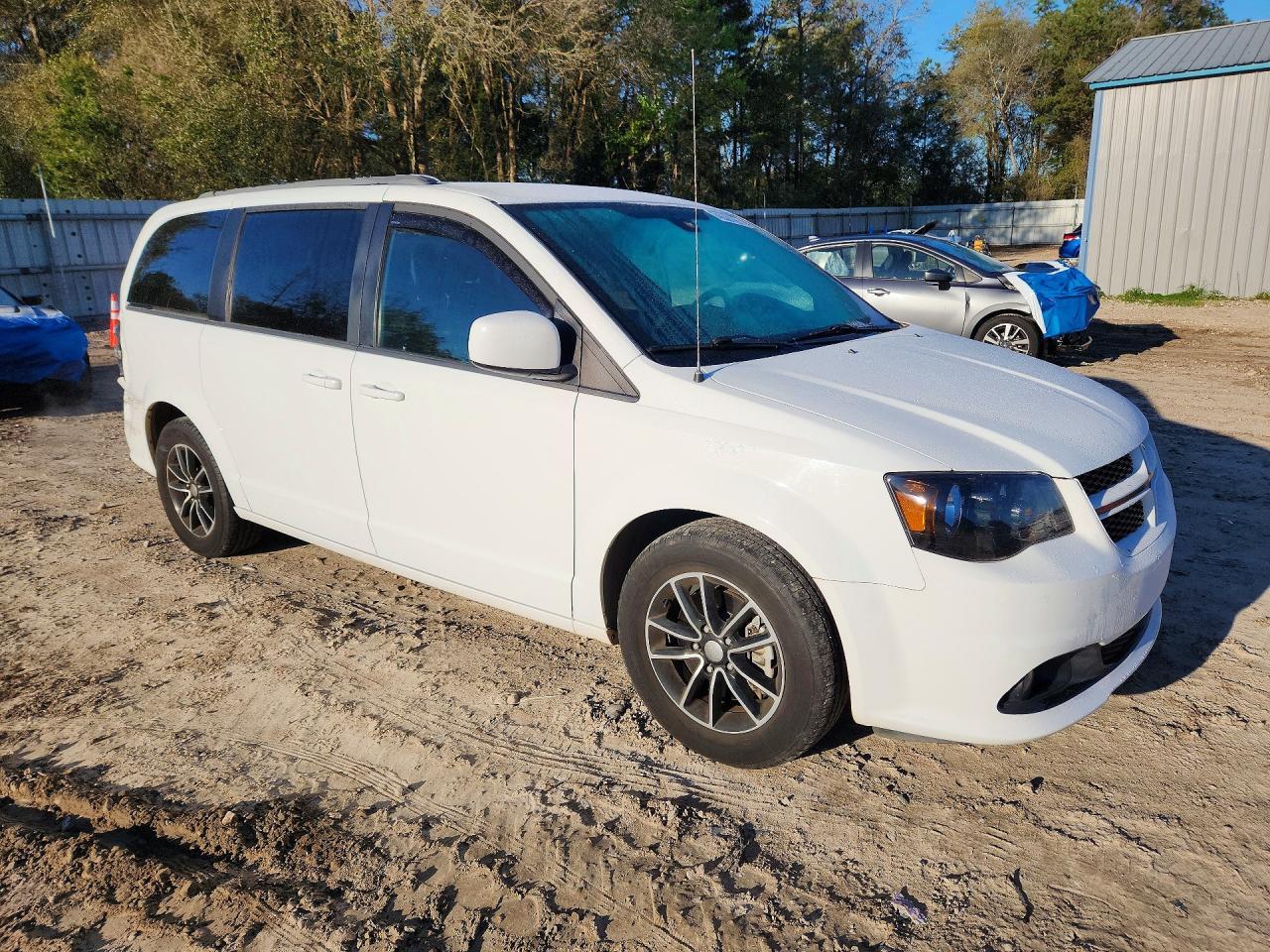 2019 Dodge Grand Caravan Gt - zdjęcie 4