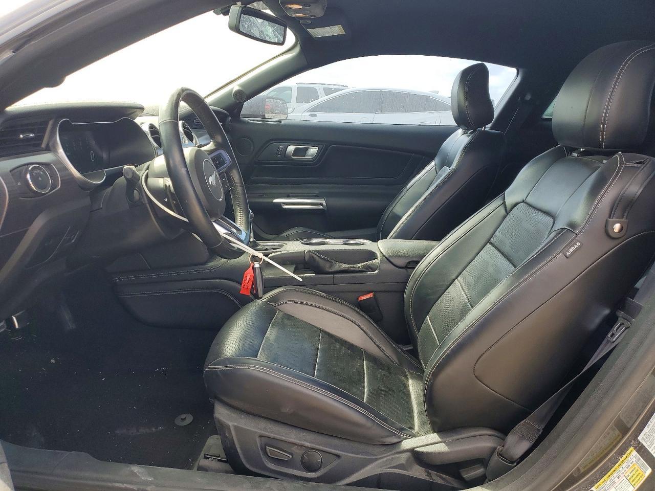 2020 Ford Mustang Gt - zdjęcie 7