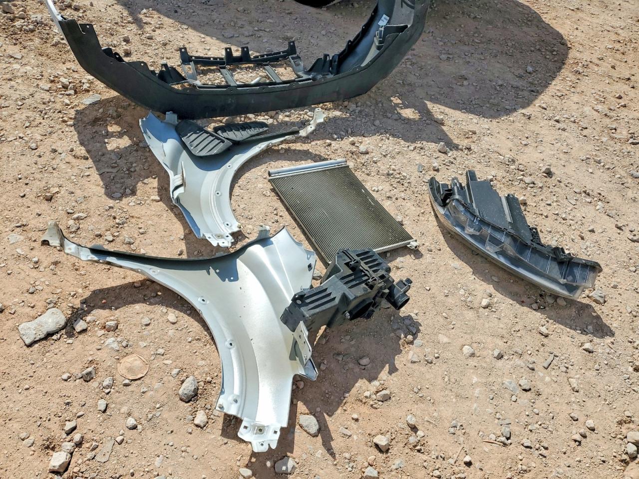 2021 Nissan Kicks S - zdjęcie 13