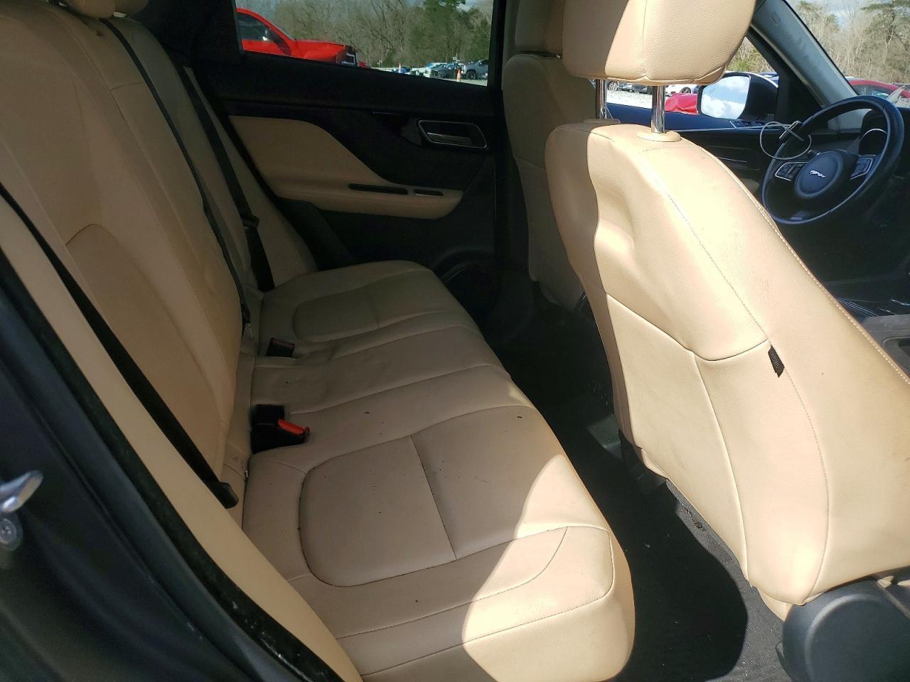 2018 Jaguar F-Pace Premium - zdjęcie 11