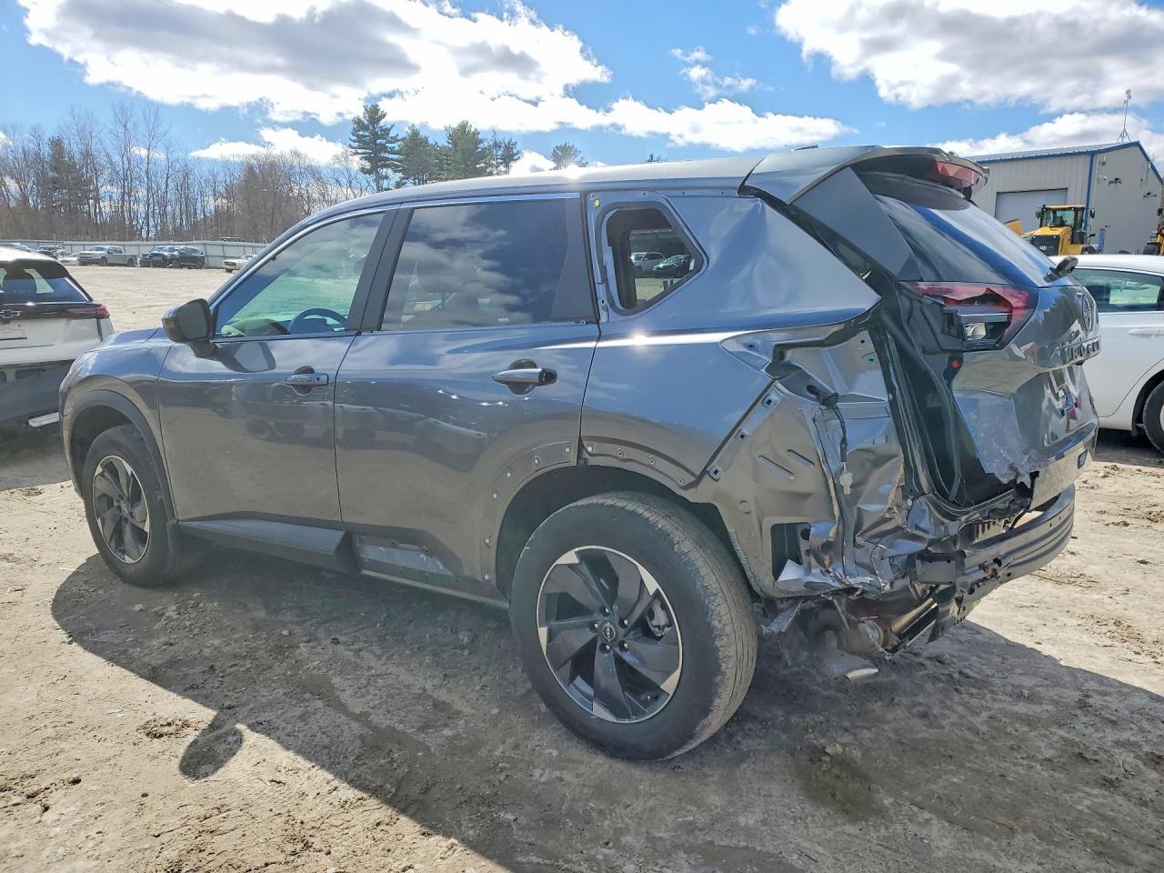 2026 Nissan Rogue Sv - zdjęcie 2