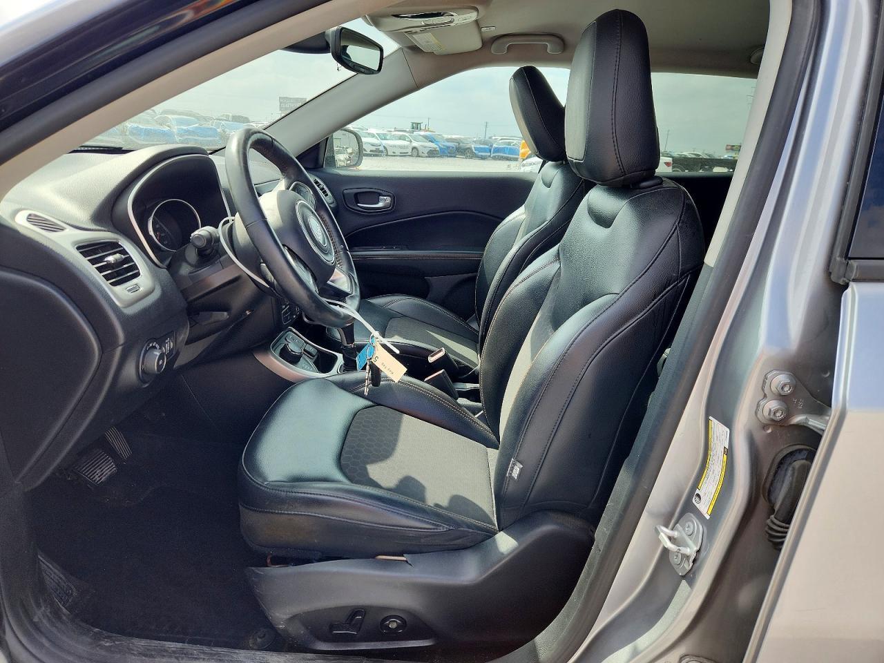 2018 Jeep Compass Latitude - zdjęcie 7