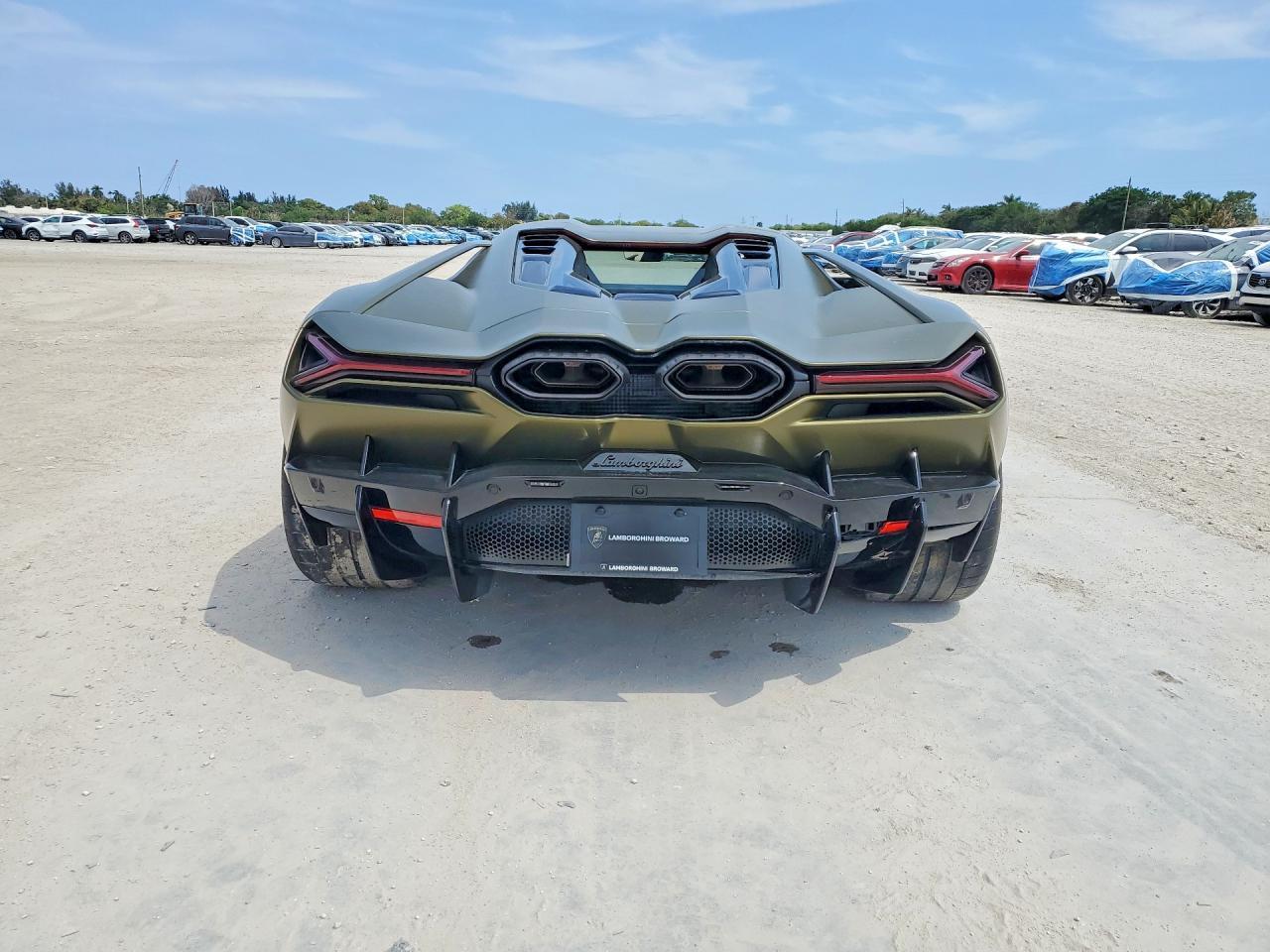 2025 Lamborghini Revuelto - zdjęcie 6