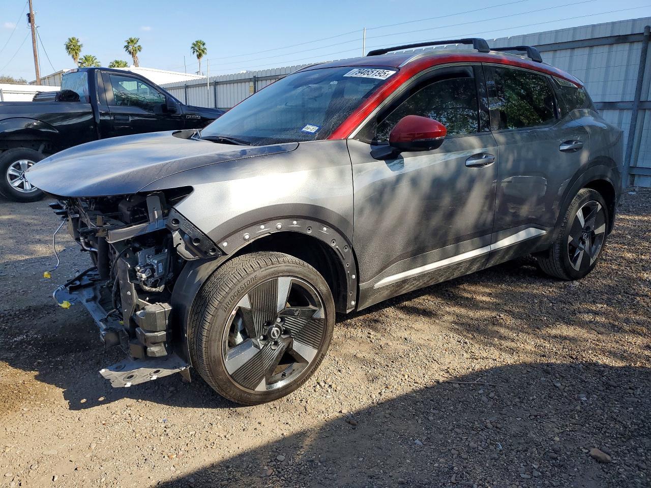 2025 Nissan Kicks Sr - zdjęcie główne