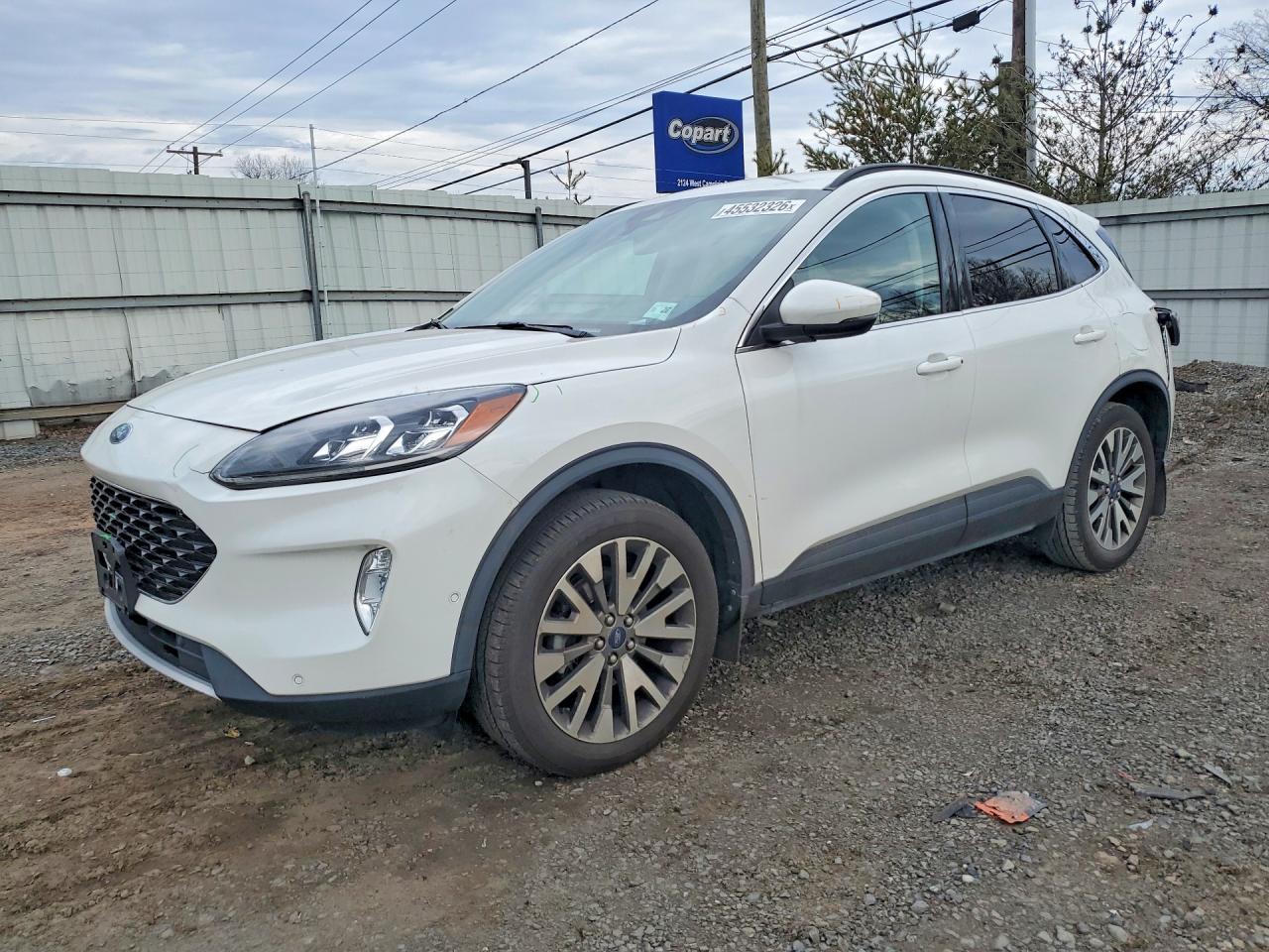 2020 Ford Escape Titanium - zdjęcie główne