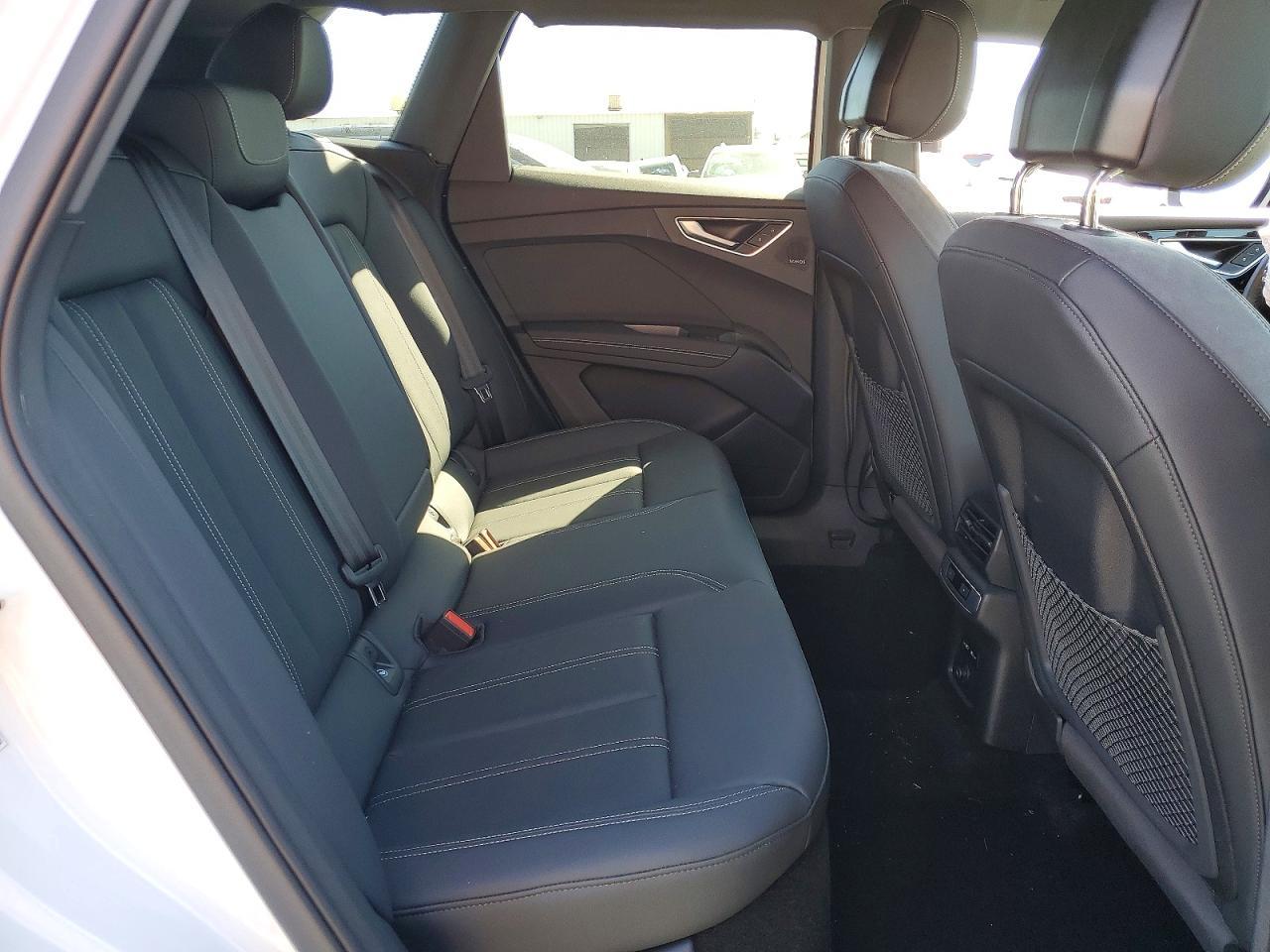 2025 Audi Q4 E-Tron Premium Plus - zdjęcie 11