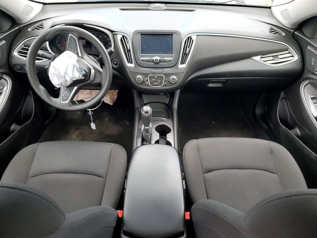 2018 Chevrolet Malibu Ls - zdjęcie 8