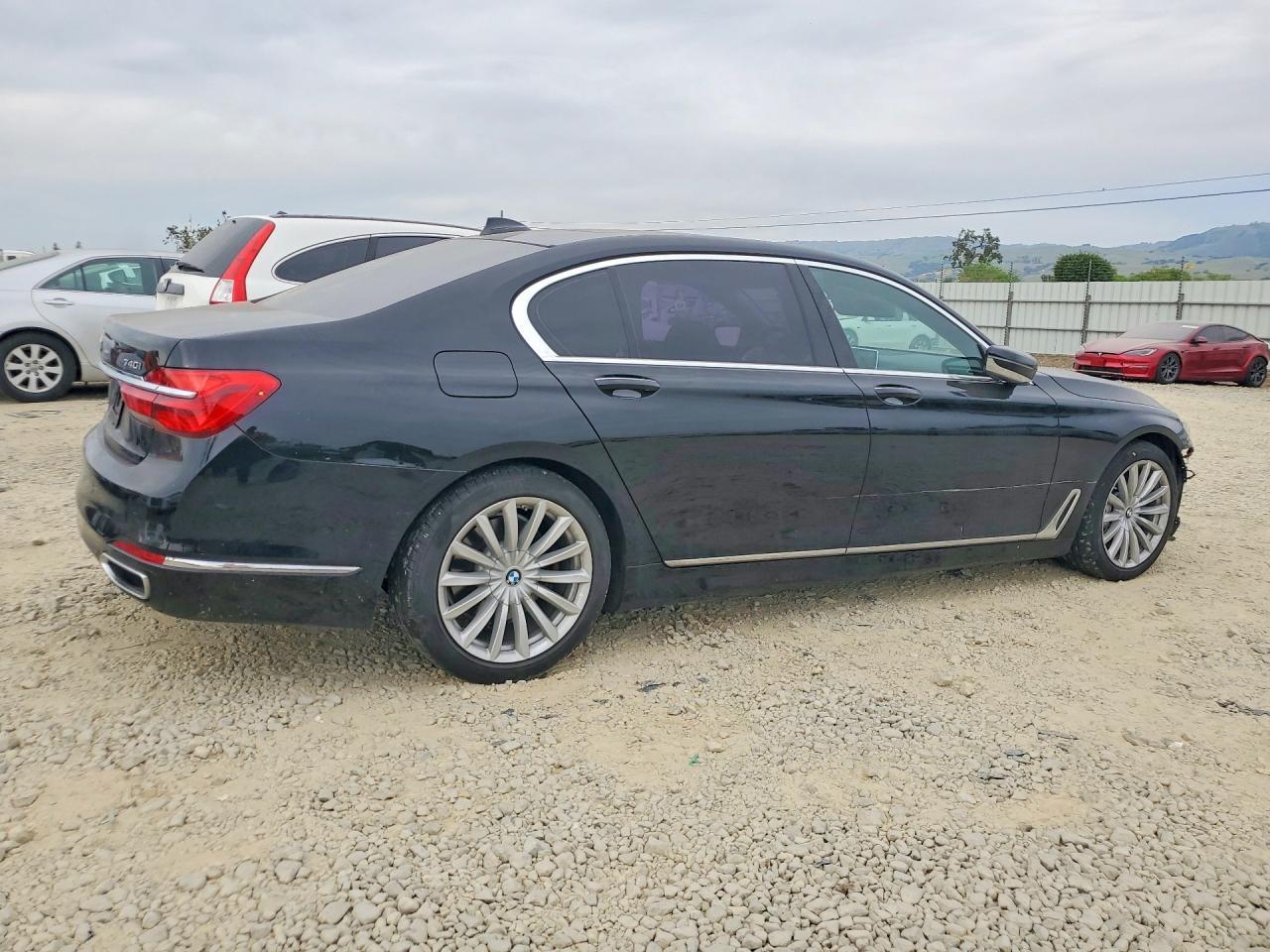 2016 BMW 740 I - zdjęcie 3