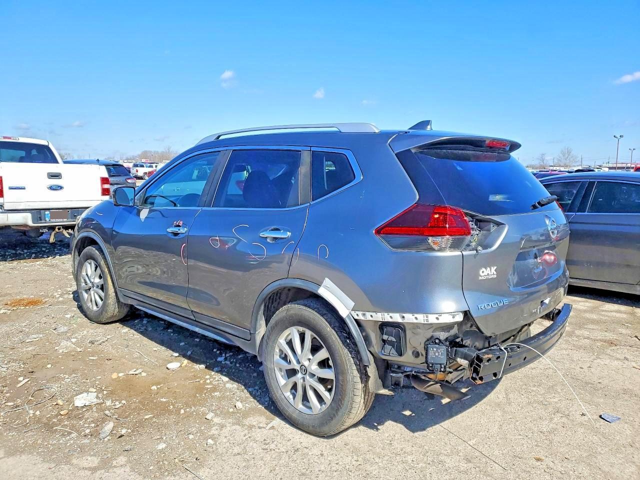 2018 Nissan Rogue Sv - zdjęcie 2