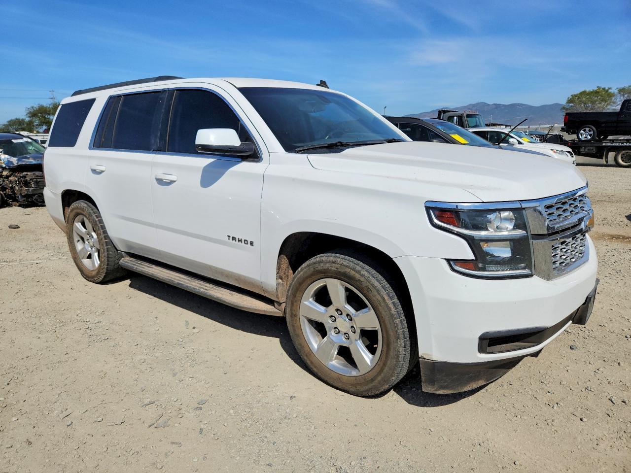 2015 Chevrolet Tahoe C1500 Ls - zdjęcie 4