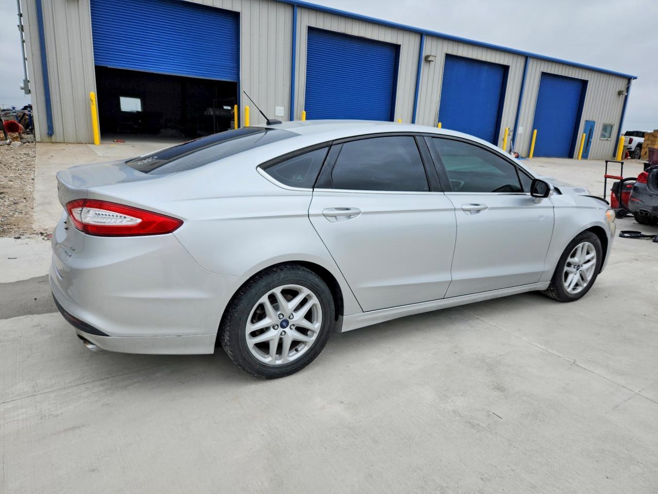 2015 Ford Fusion Se - zdjęcie 3