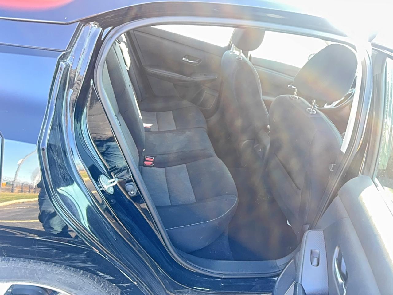 2021 Nissan Sentra Sv - zdjęcie 6