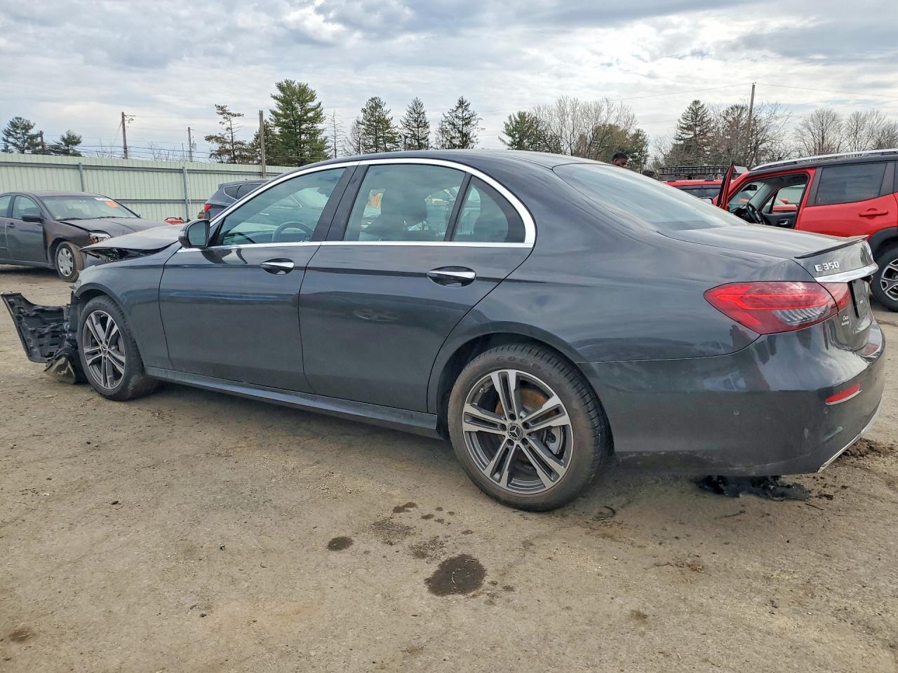 2021 Mercedes-Benz E 350 4Matic - zdjęcie 2
