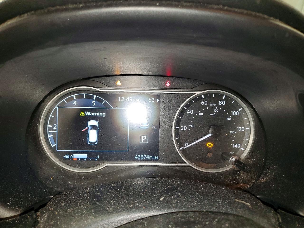 2019 Nissan Kicks Sr - zdjęcie 9