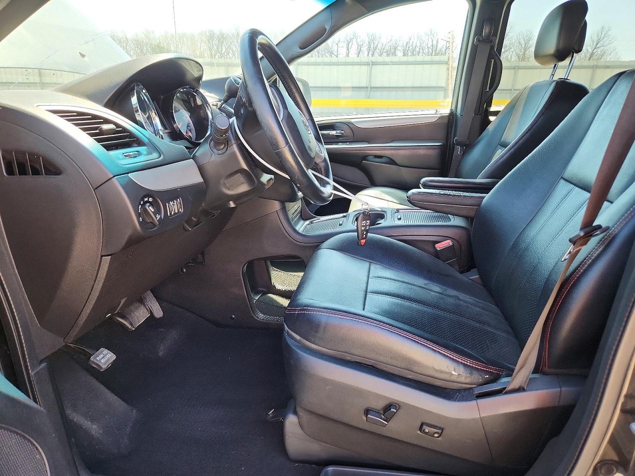 2015 Dodge Grand Caravan R - zdjęcie 7