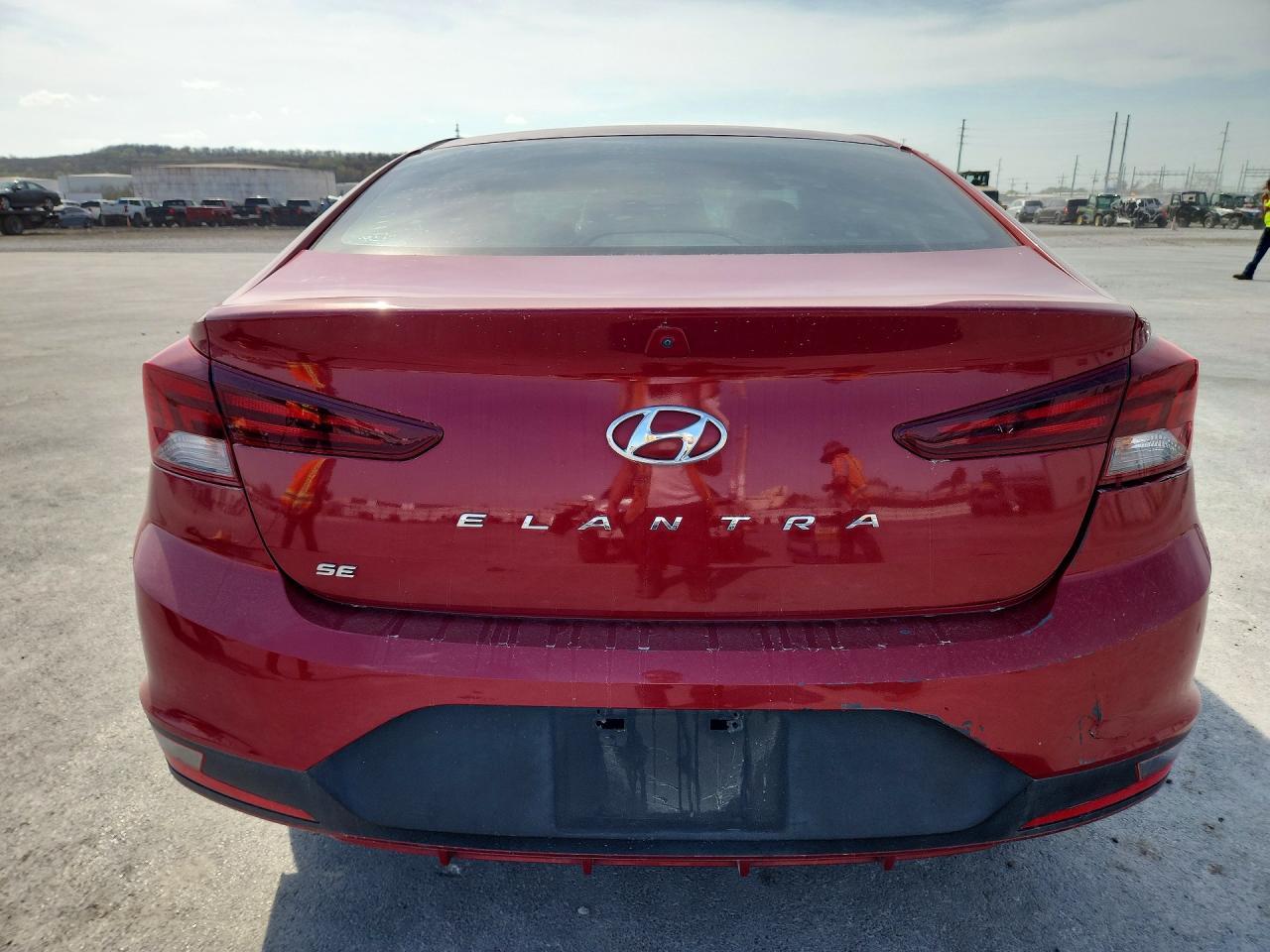 2019 Hyundai Elantra - zdjęcie 6
