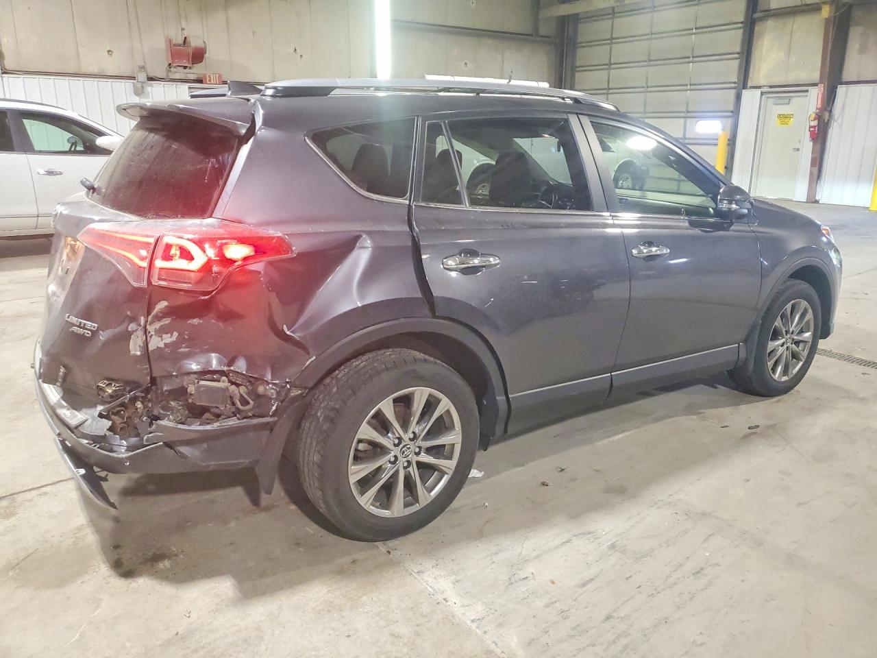 2017 Toyota Rav4 Limited - zdjęcie 3