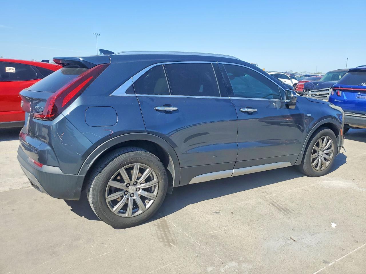 2019 Cadillac Xt4 Premium Luxury - zdjęcie 3