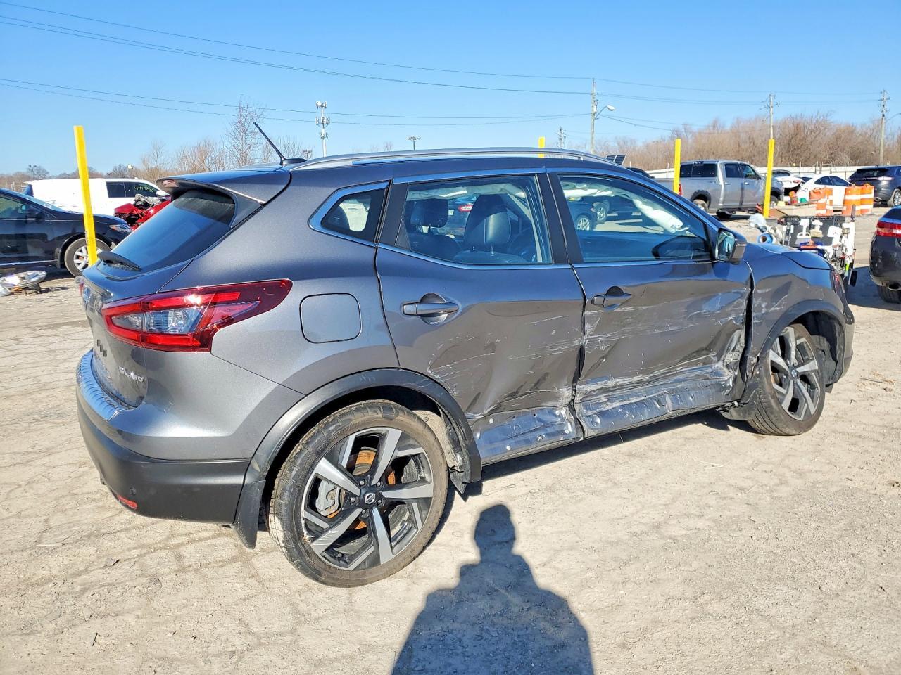 2022 Nissan Rogue Sport Sl - zdjęcie 3