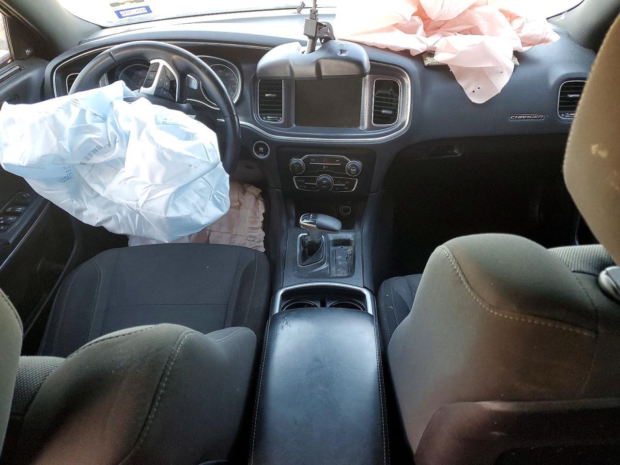 2016 Dodge Charger R - zdjęcie 8