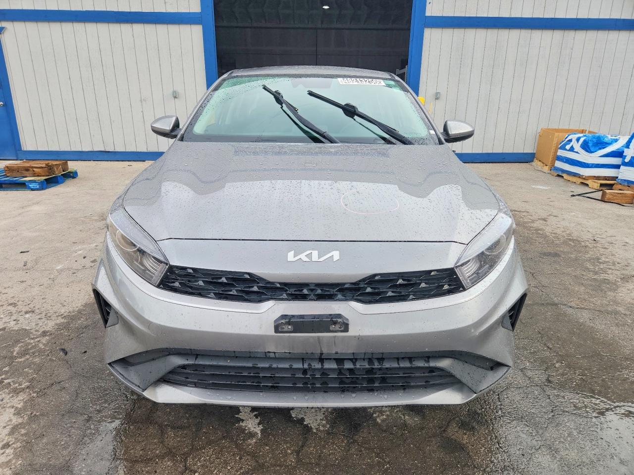 2023 Kia Forte Lxs - zdjęcie 5