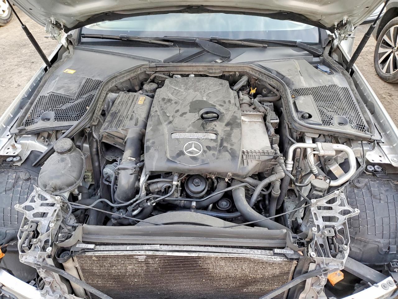 2017 Mercedes-Benz C 300 4Matic - zdjęcie 11
