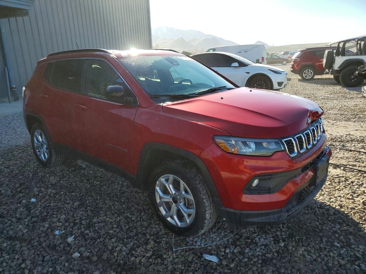 2025 Jeep Compass Latitude - zdjęcie 4