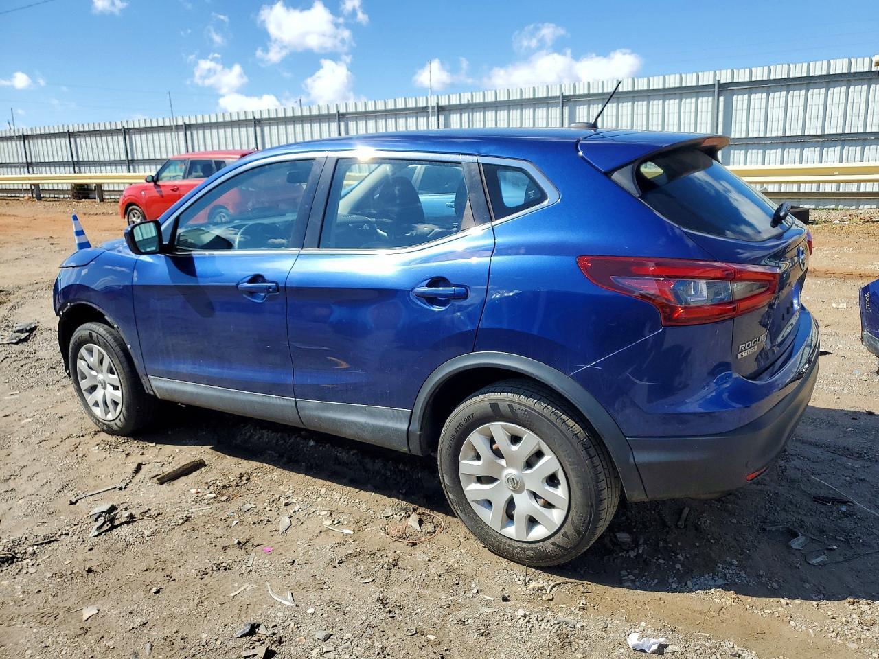 2020 Nissan Rogue Sport S - zdjęcie 2