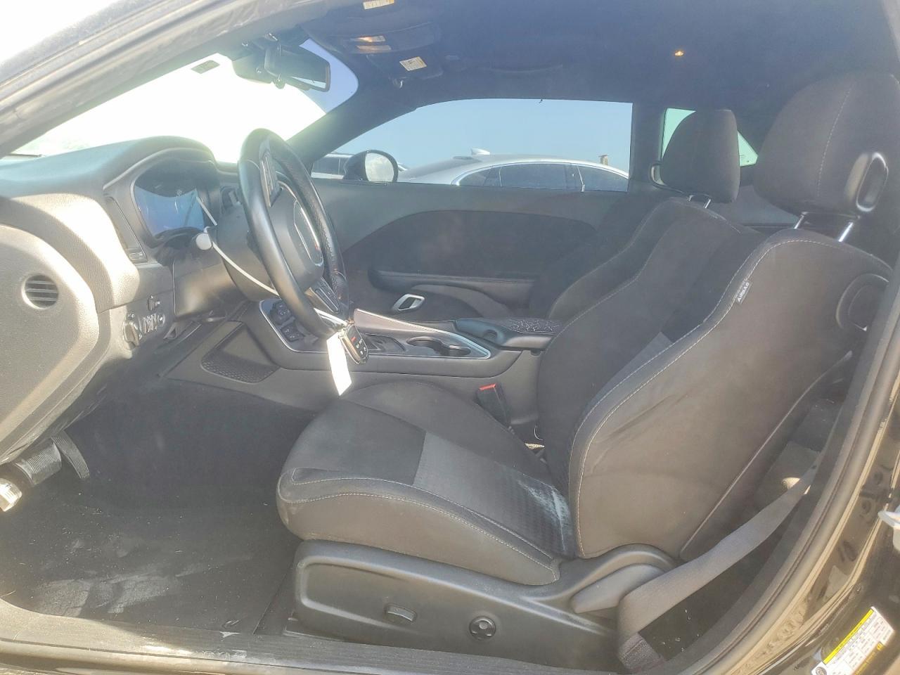 2021 Dodge Challenger Gt - zdjęcie 7