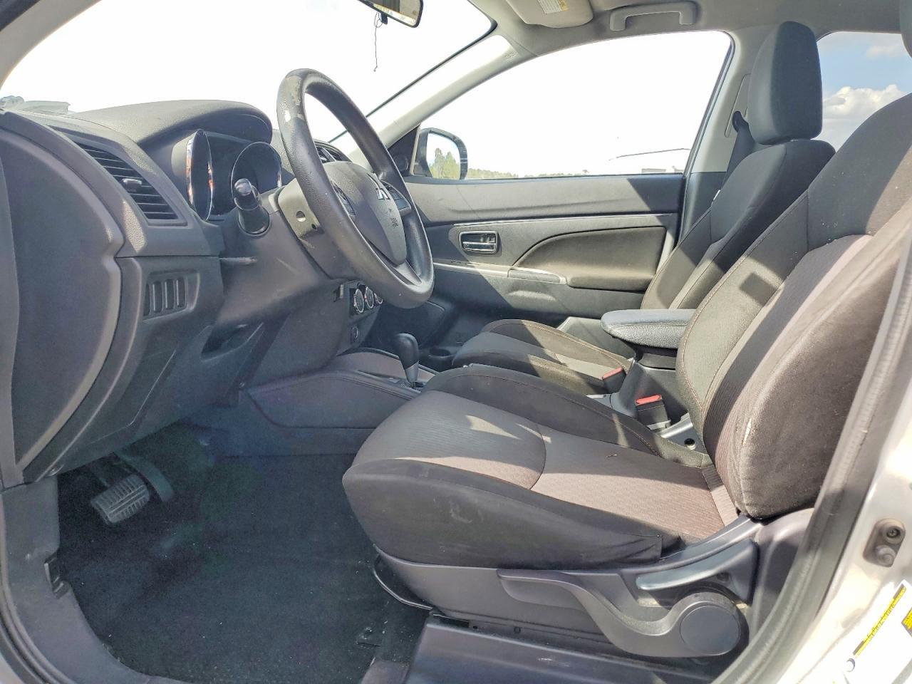 2018 Mitsubishi Outlander Sport Es - zdjęcie 7