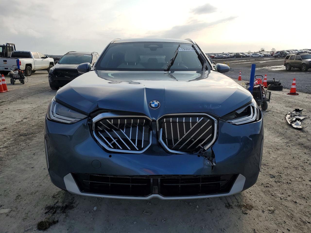 2025 BMW X3 30 xDrive - zdjęcie 5