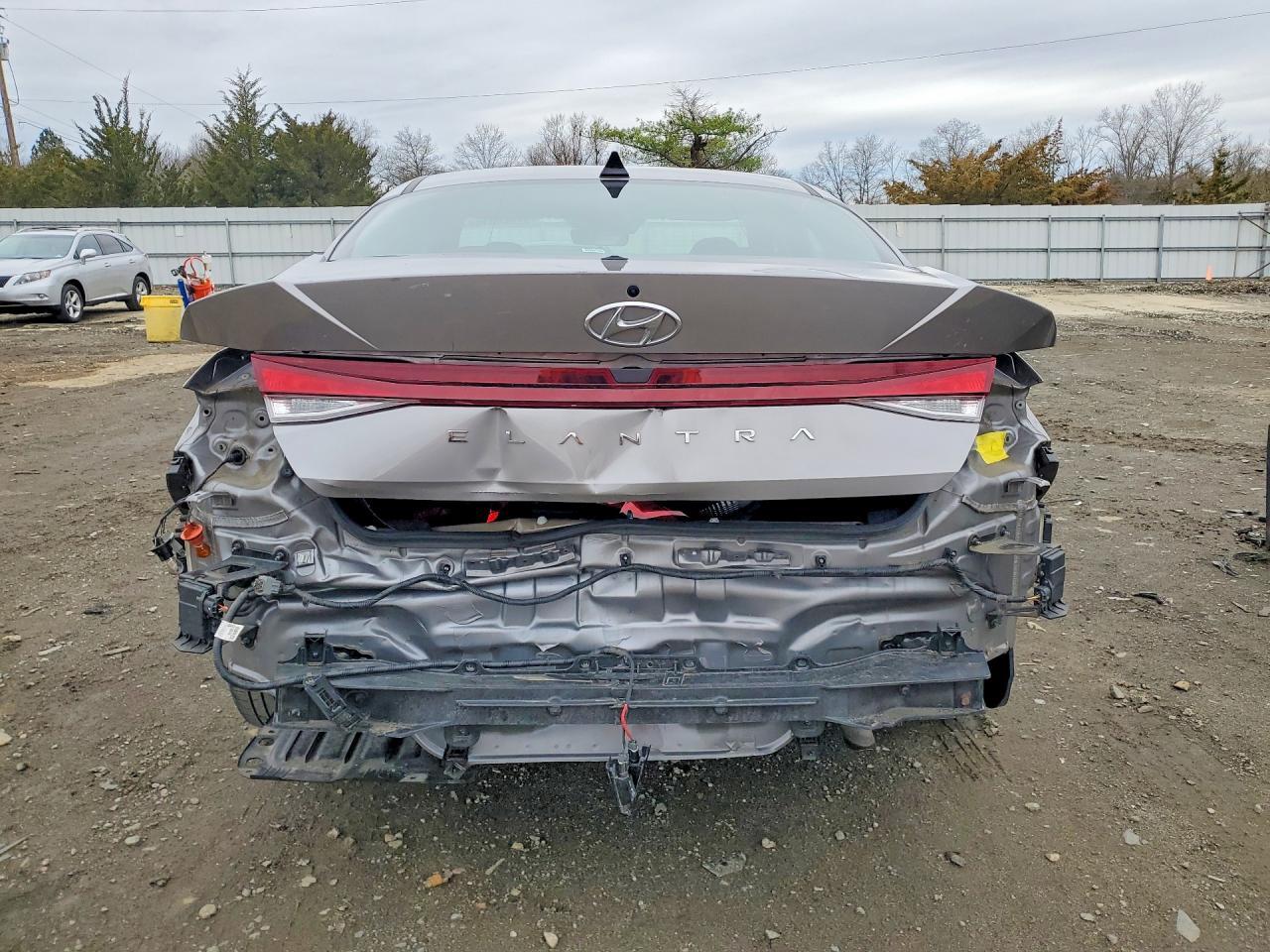 2021 Hyundai Elantra Se - zdjęcie 6