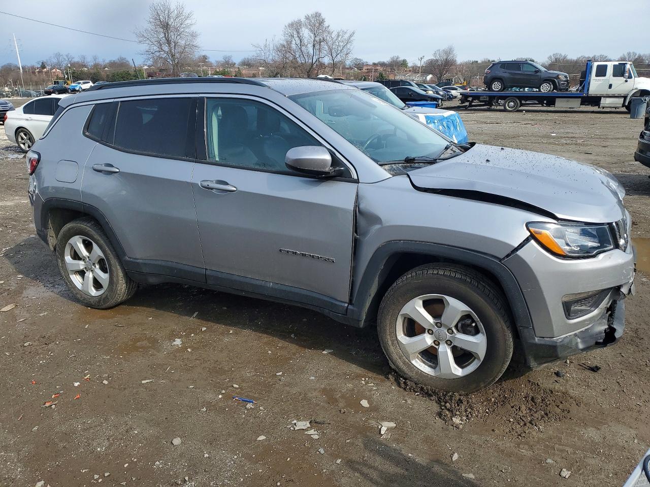 2018 Jeep Compass Latitude - zdjęcie 4