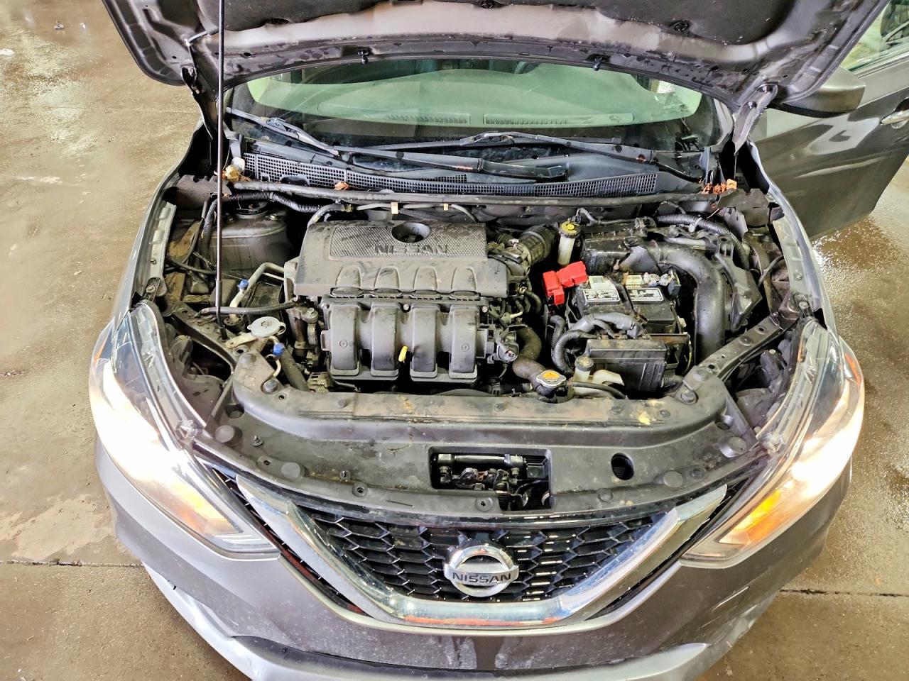 2017 Nissan Sentra S - zdjęcie 11