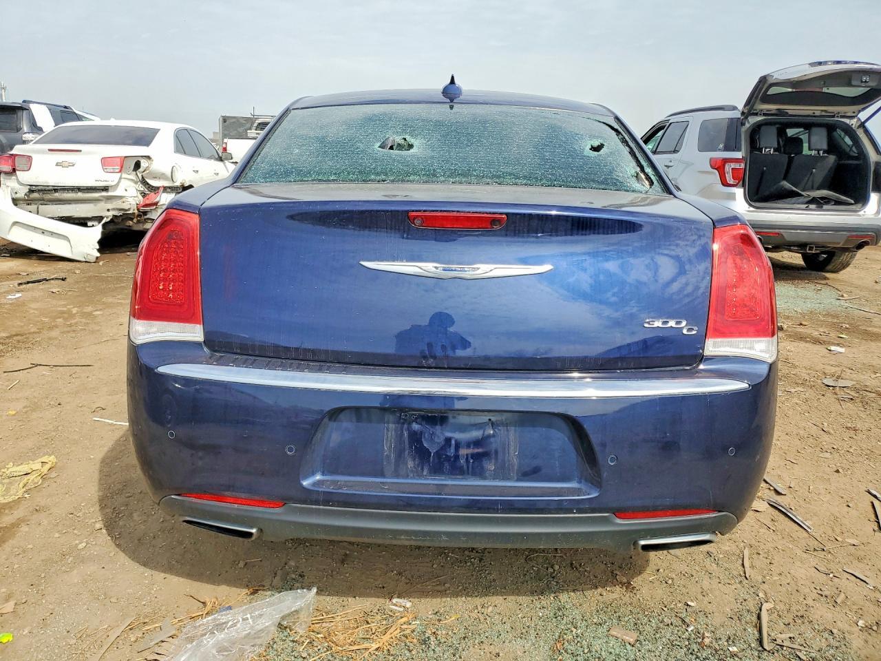 2016 Chrysler 300C - zdjęcie 6