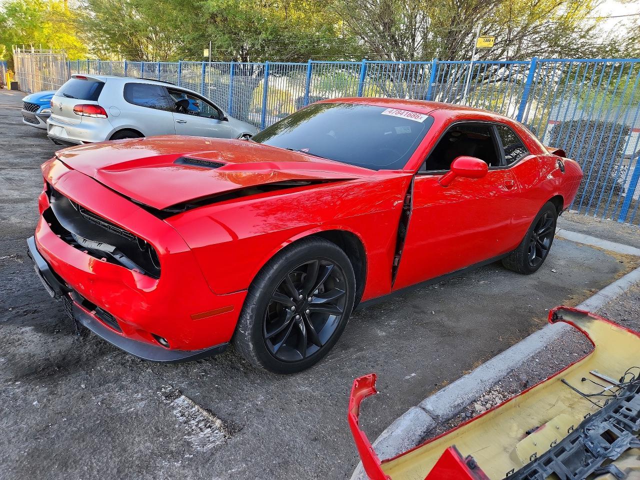 2016 Dodge Challenger Sxt - zdjęcie główne