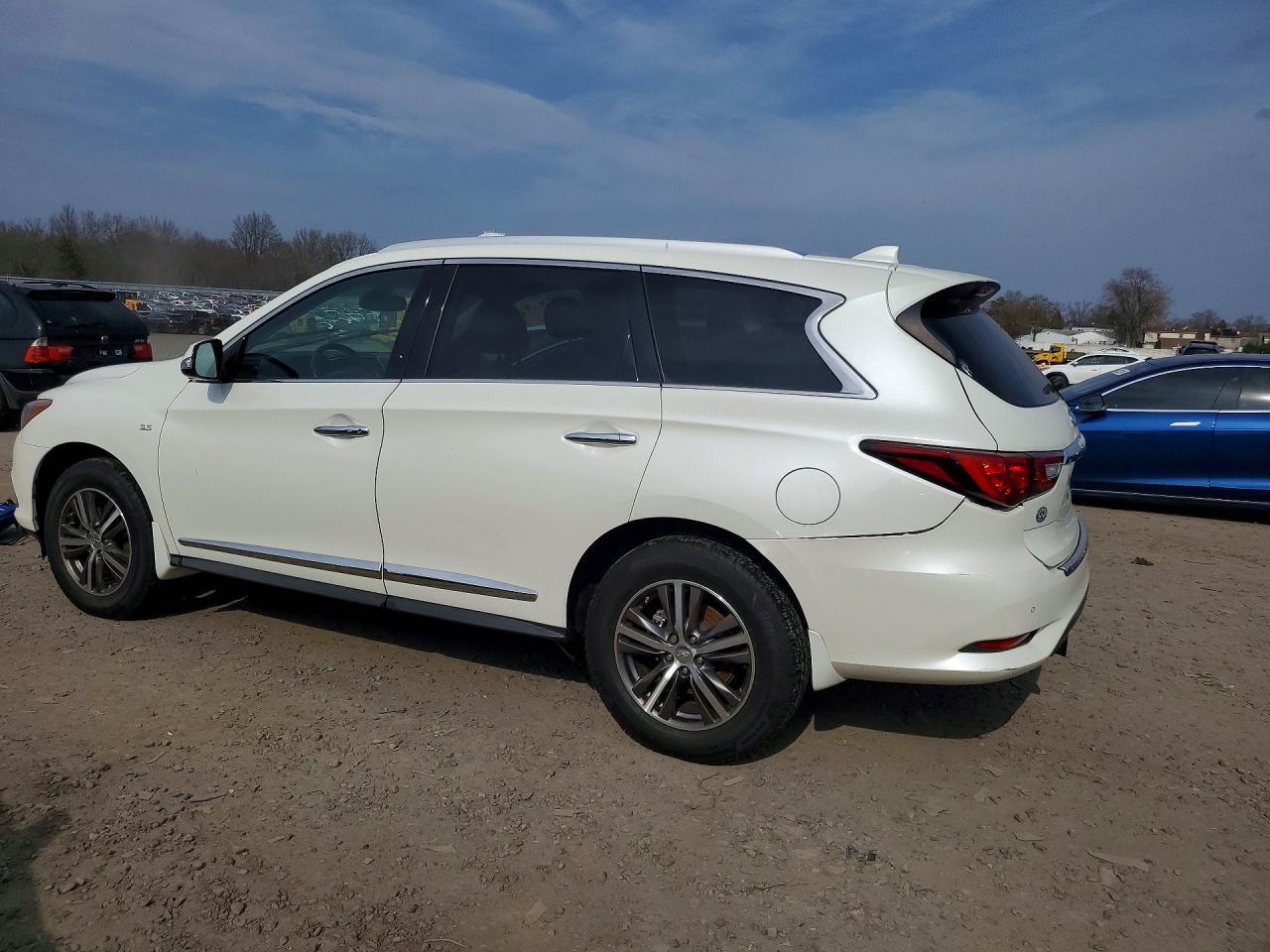 2017 Infiniti Qx60 - zdjęcie 2