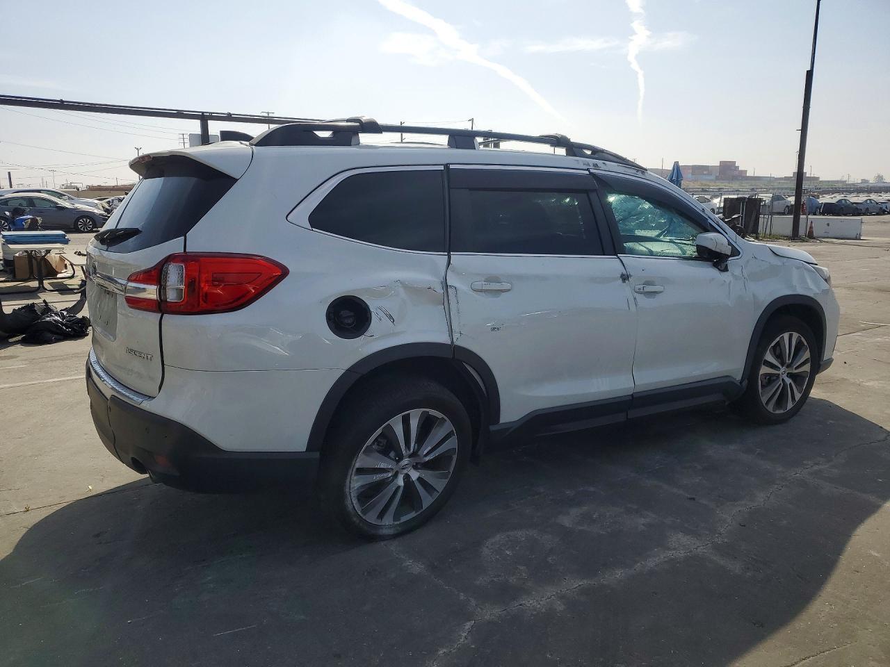 2020 Subaru Ascent Premium - zdjęcie 3