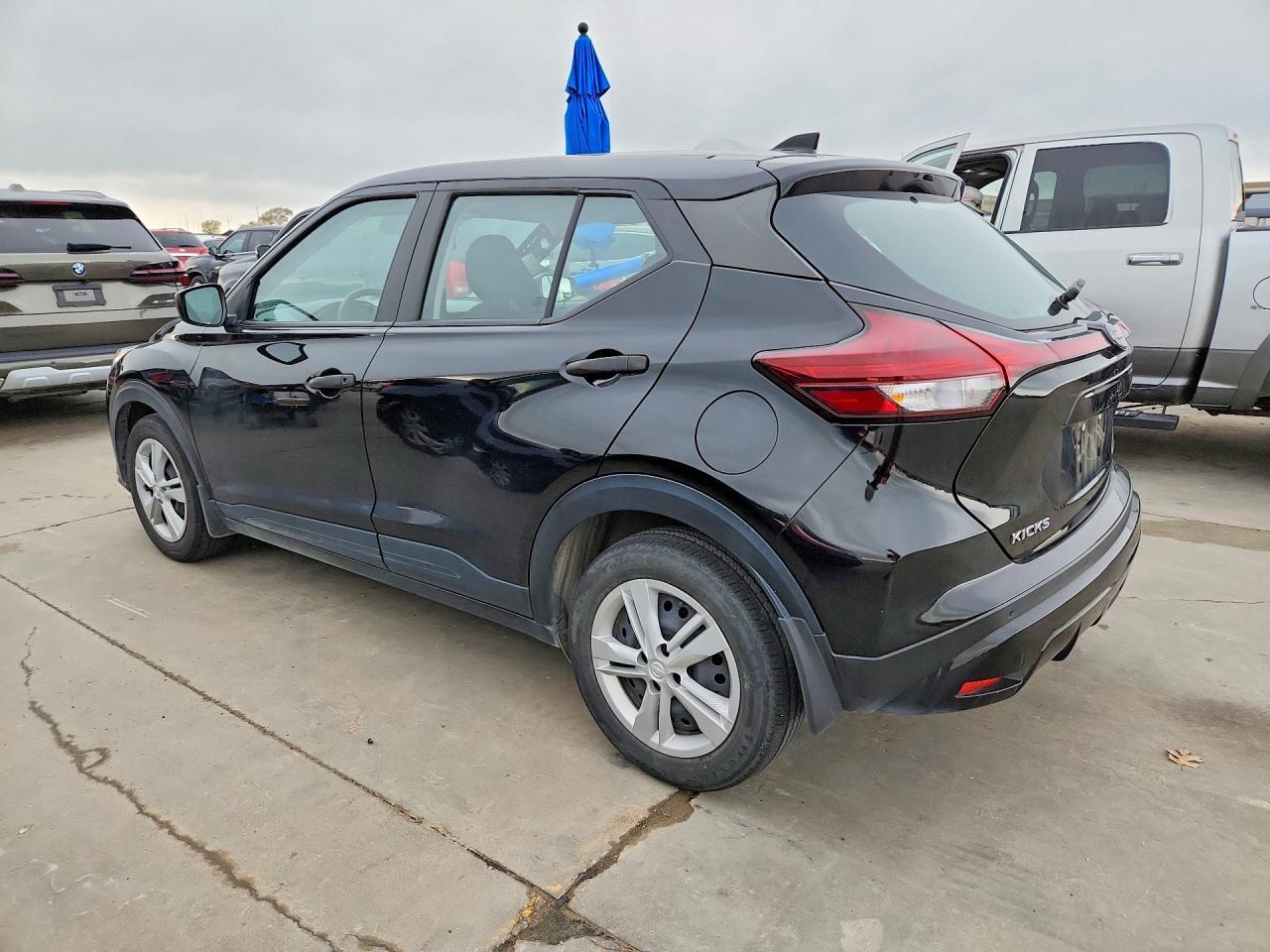 2024 Nissan Kicks S - zdjęcie 2