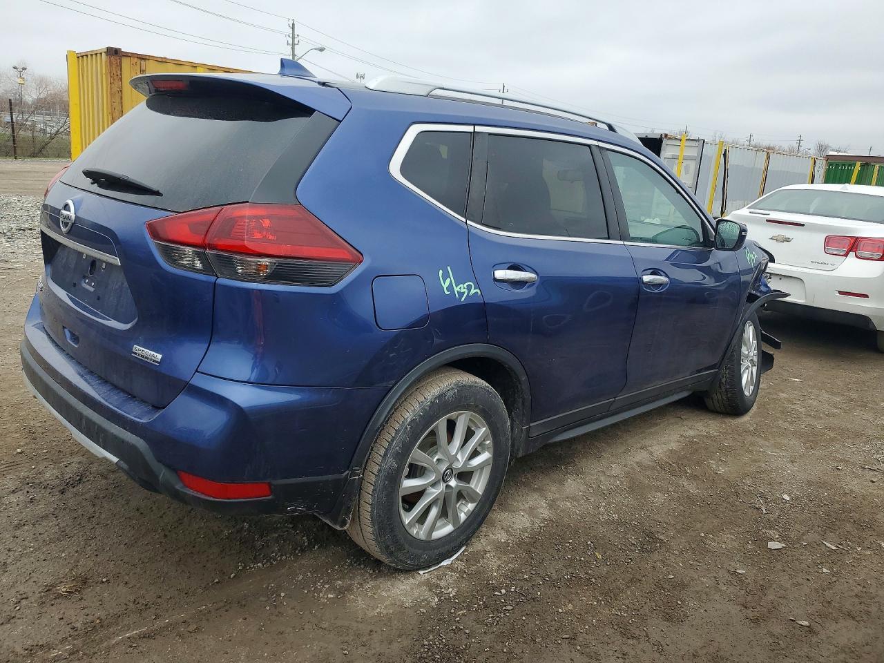 2020 Nissan Rogue S - zdjęcie 3