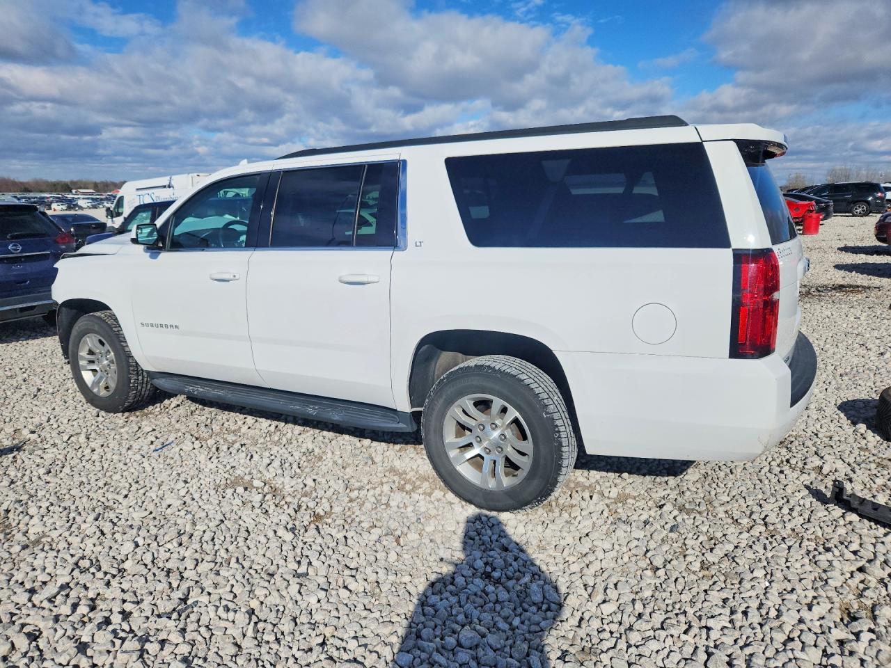 2020 Chevrolet Suburban K1500 Lt - zdjęcie 2