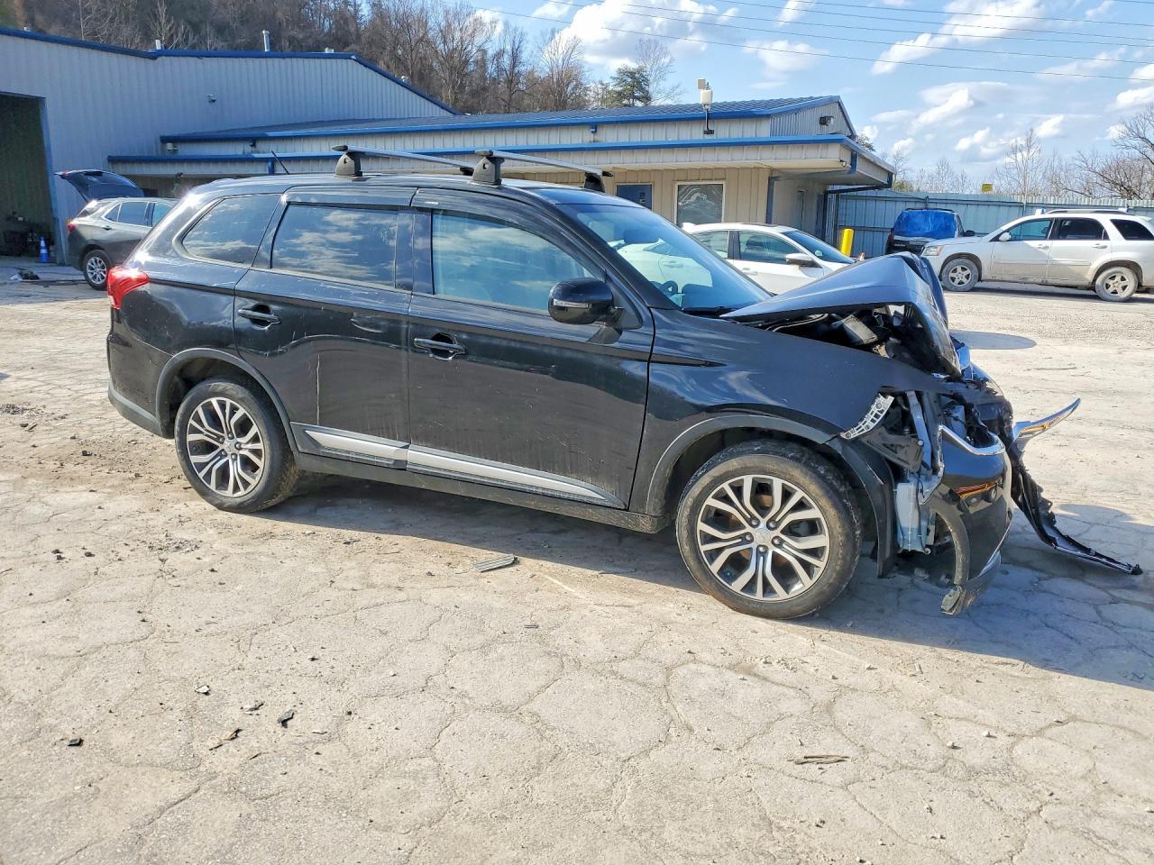 2016 Mitsubishi Outlander Se - zdjęcie 4