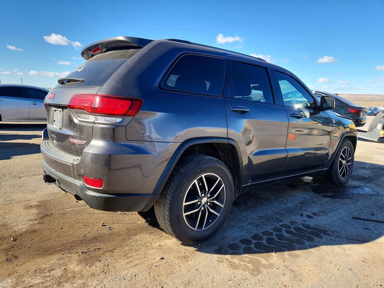 2017 Jeep Grand Cherokee Trailhawk - zdjęcie 3