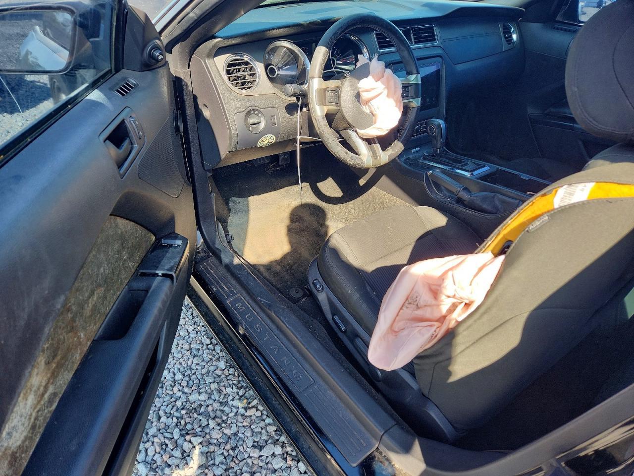 2014 Ford Mustang - zdjęcie 8