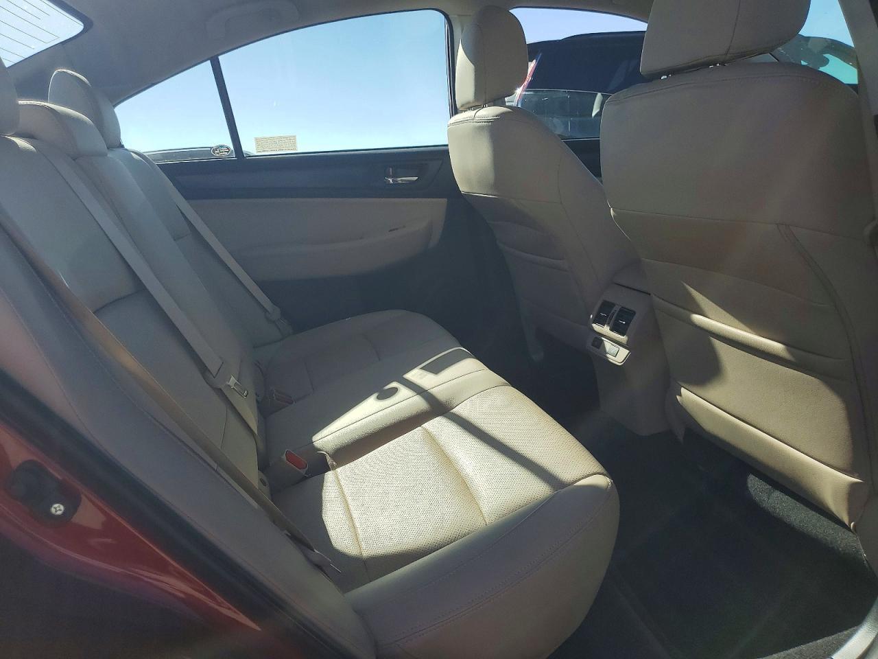 2015 Subaru Legacy 2.5I Limited - zdjęcie 10