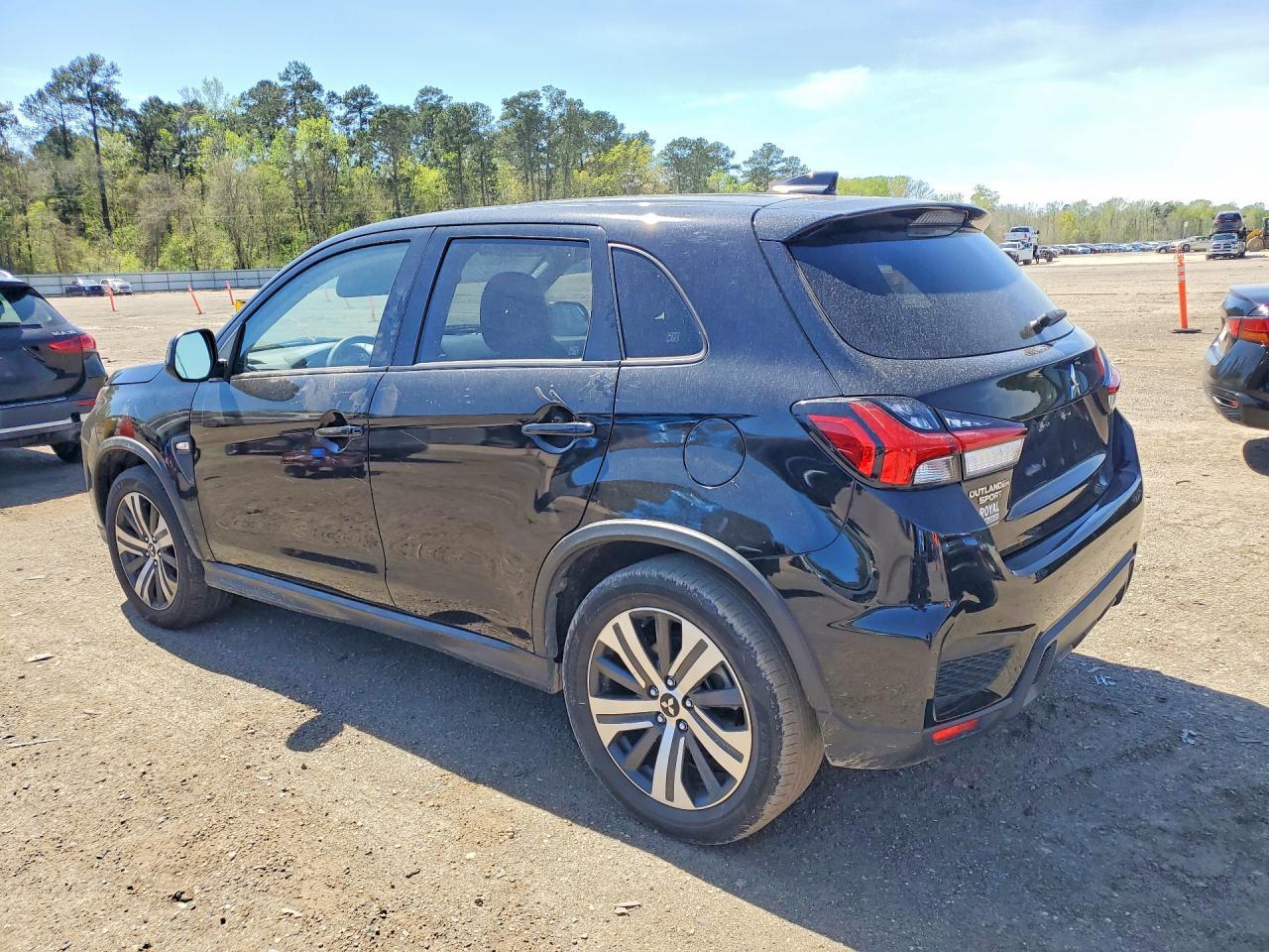 2022 Mitsubishi Outlander Sport Es - zdjęcie 2